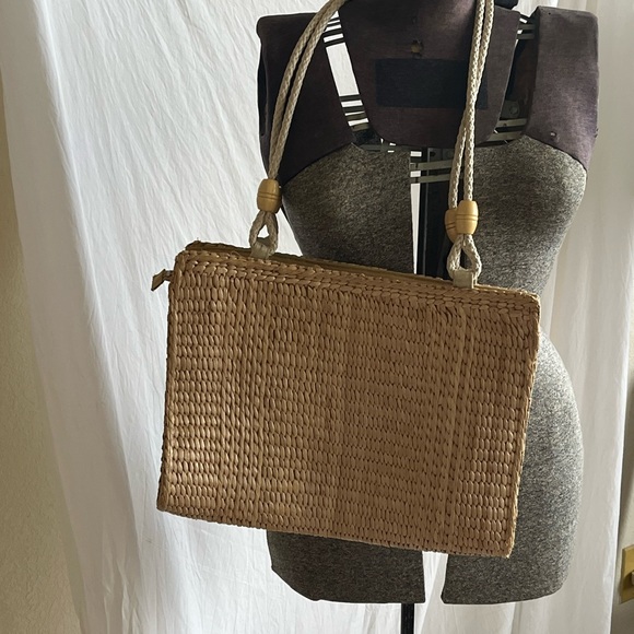 Purse - Picture 1 of 2